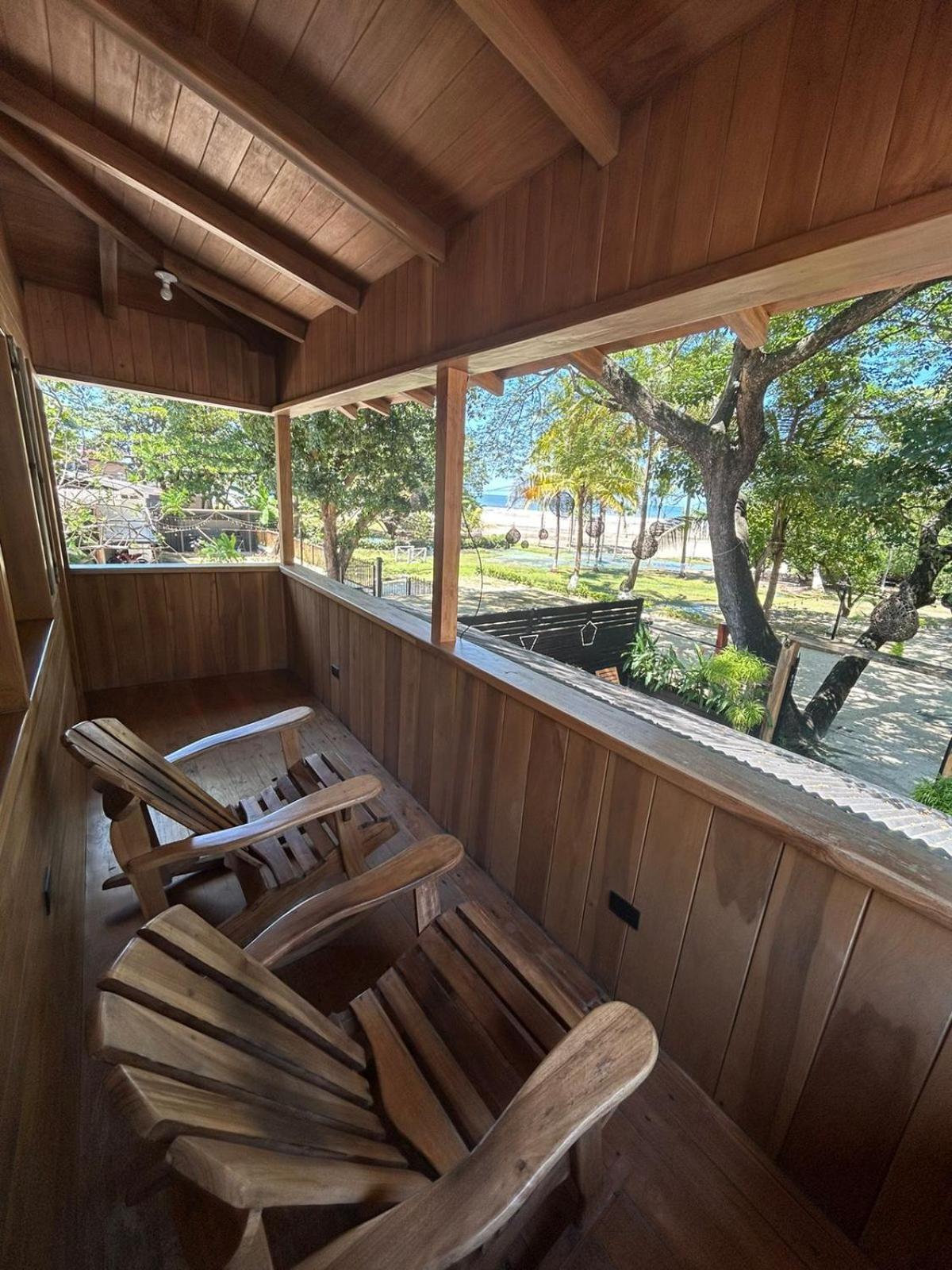 Casa Aura: Beachfront Premium Hostel Tamarindo Exteriér fotografie