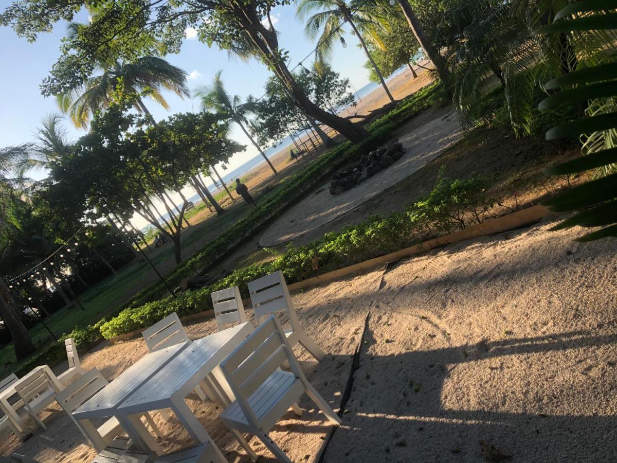 Casa Aura: Beachfront Premium Hostel Tamarindo Exteriér fotografie